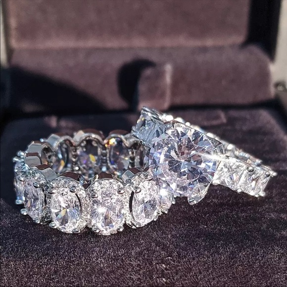 CZ 925 women’s bridal engagement set rings - Picture 2 of 5